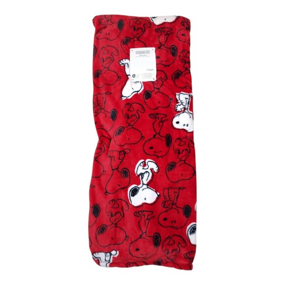 Peanuts Snoopy Extra Long Pet Throw Blanket 60" x 70" by Berkshire Red - Picture 6 of 11